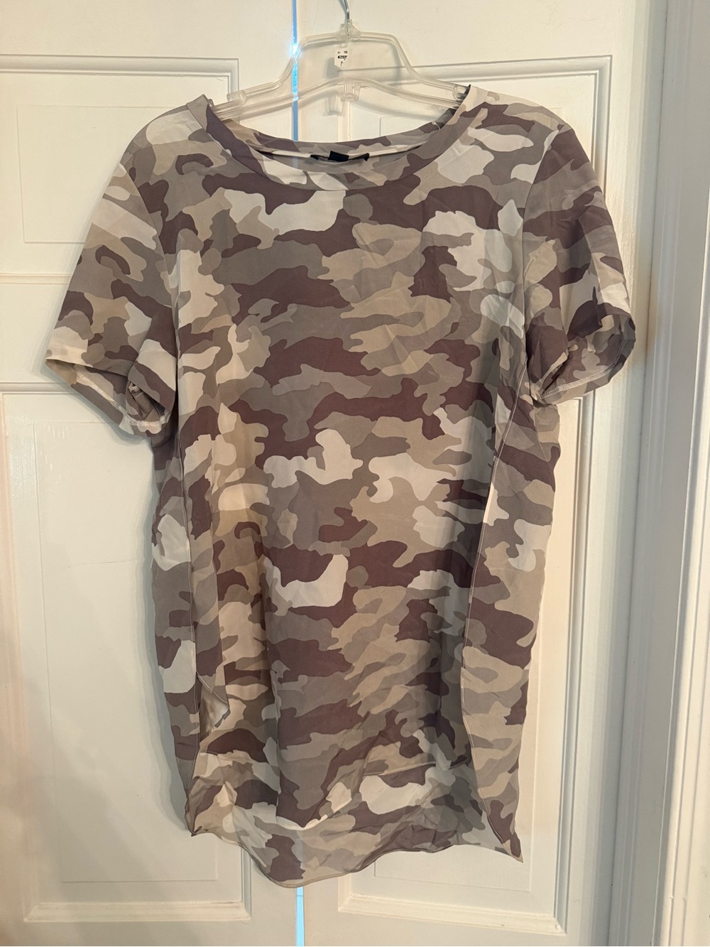 Acrobat Women’s Silk Camo Short Sleeve Tee